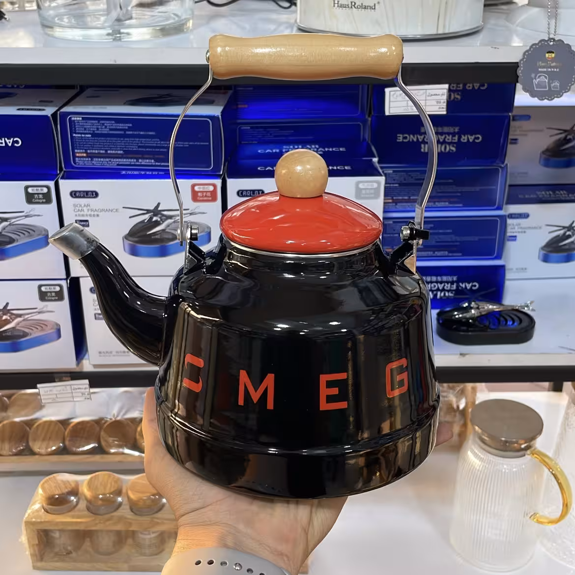 کتری لعابی 2.5 لیتری طرح اسمگ SMEG رنگ مشکی درب قرمز