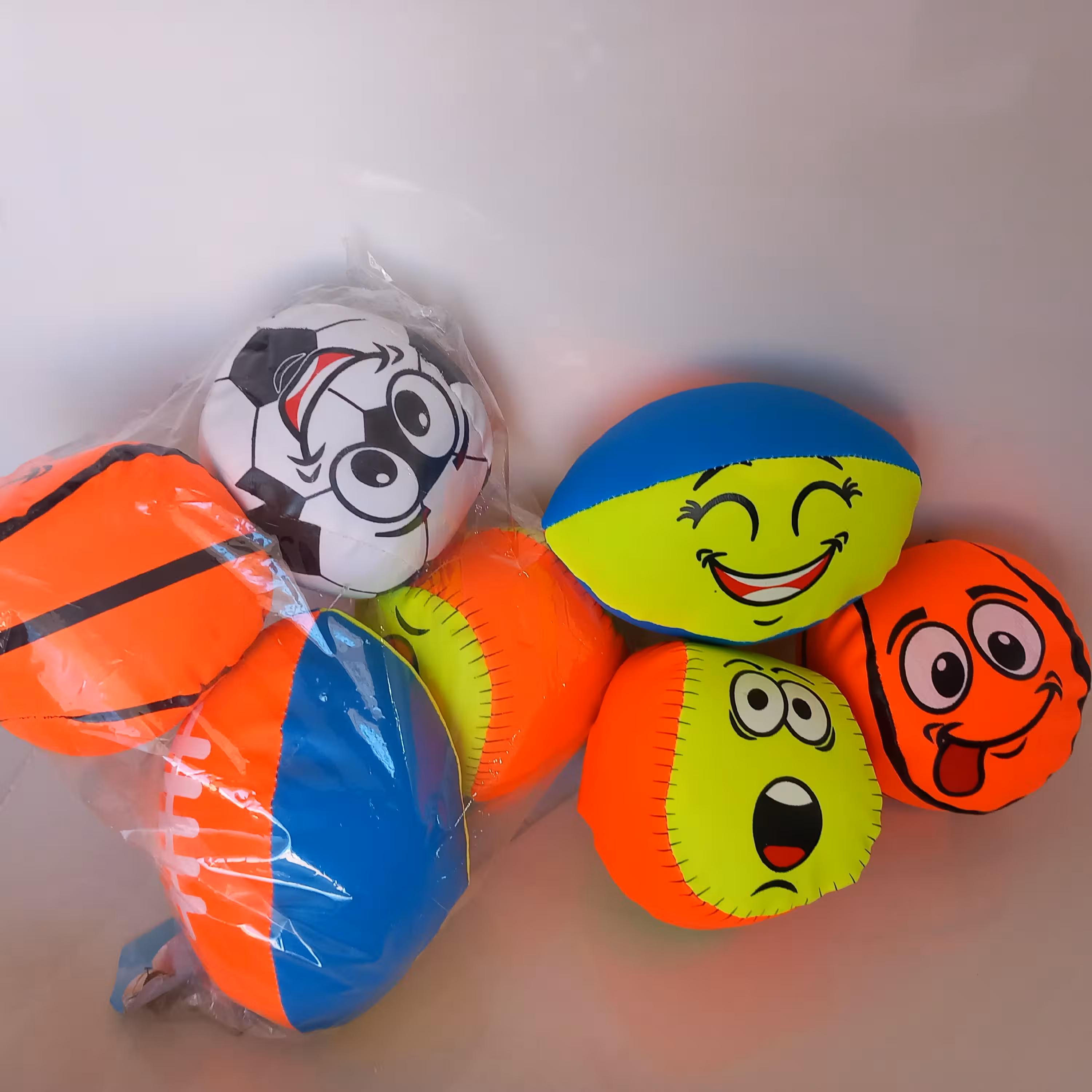  توپ آپارتمانی 