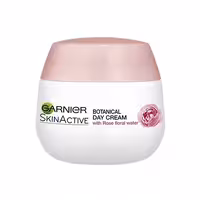 کرم آبرسان گل رز مخصوص پوست های خشک و حساس گارنیر 50 میل Garnier