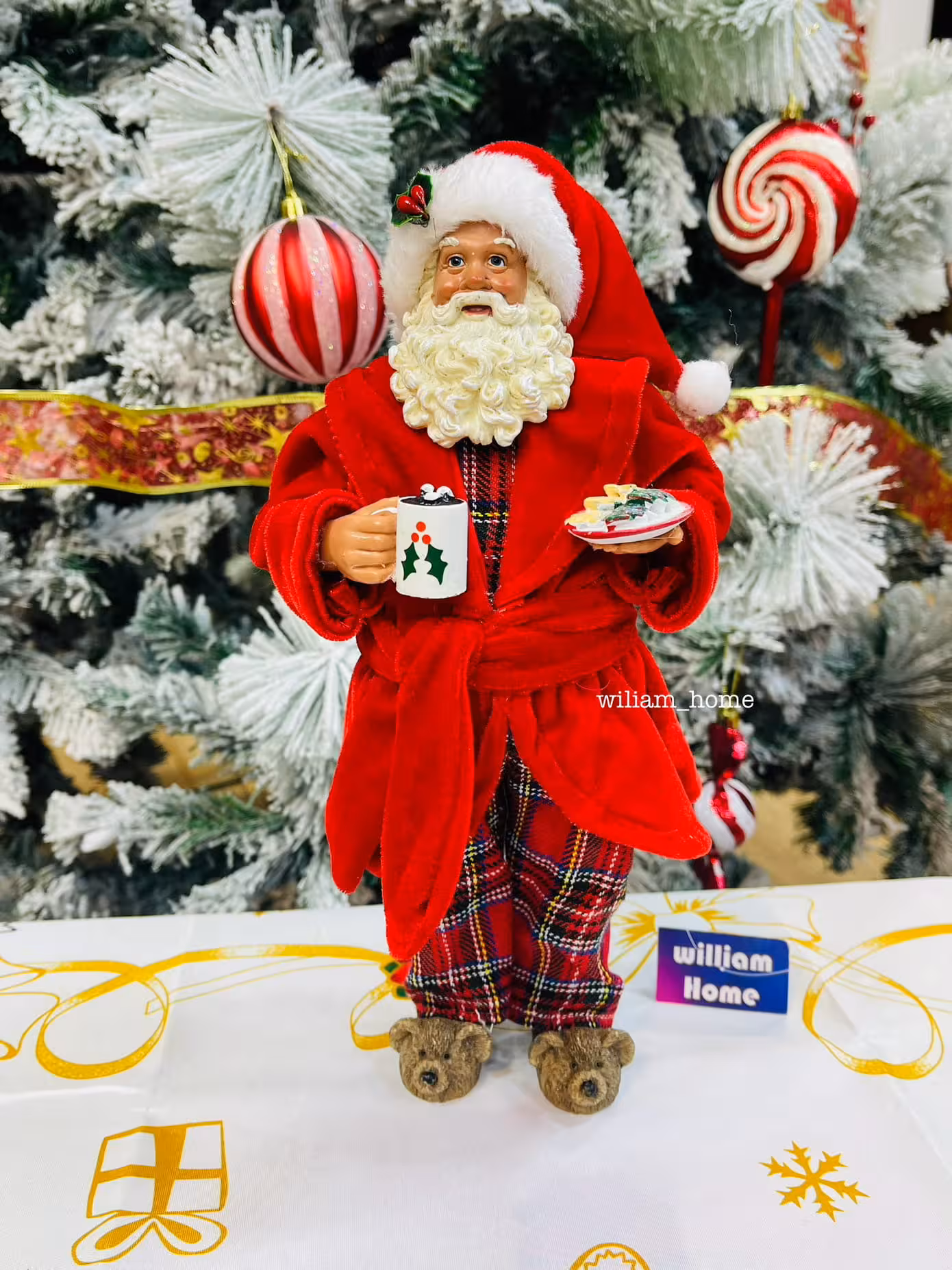 بابانوئل با لباس خواب santa5