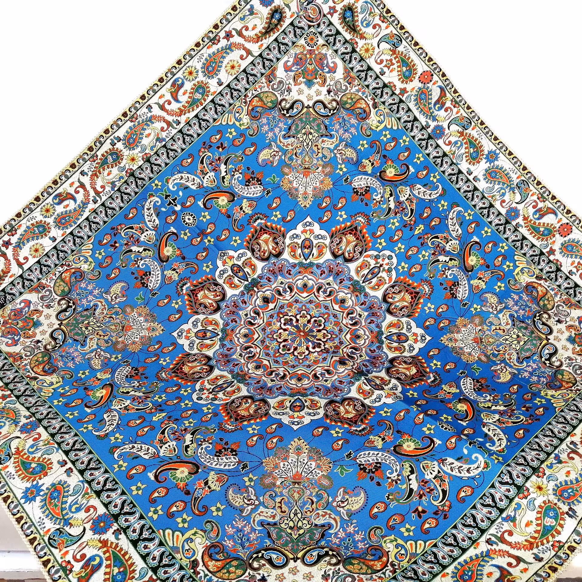 ترمه نفیس ابریشمی صنایع دستی یزد برند هفت گردون