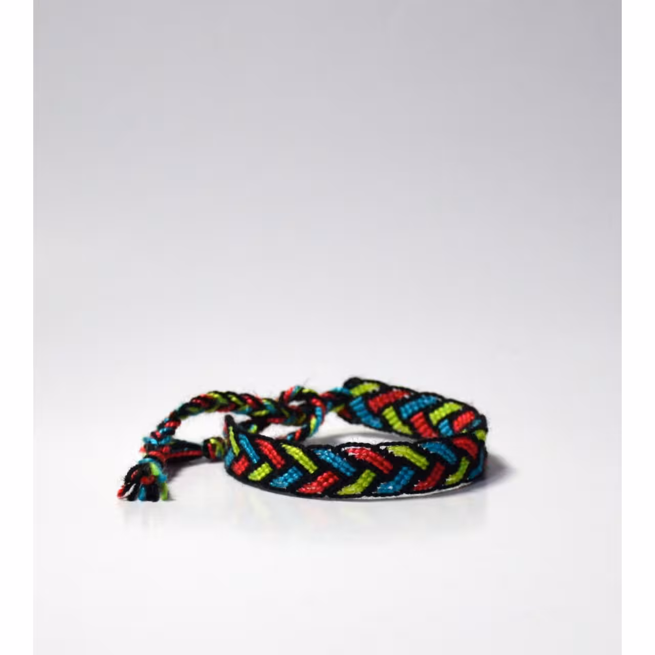 دستبند دوستی بافت طرح برگی کد BC_1