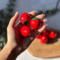 بالم لب توت فرنگی