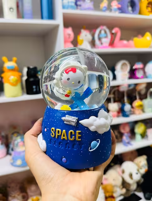 گوی موزیکال سه بعدی کیتی فضانورد