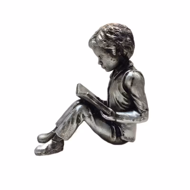 مجسمه مدل پسر کتابخوان کد 01