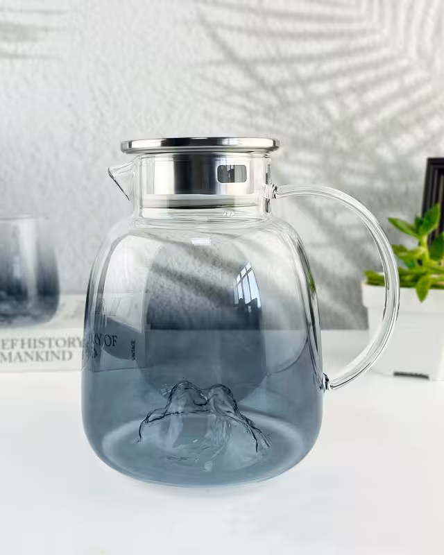 پارچ و لیوان پیرکس دودی مدل کوه یخ درب استیل