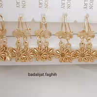 گوشواره دخترونه طرح طلا جنس وارداتی بسیار با کیفیت و رنگ ثابت با آبکاری طلا و ضد حساسیت 