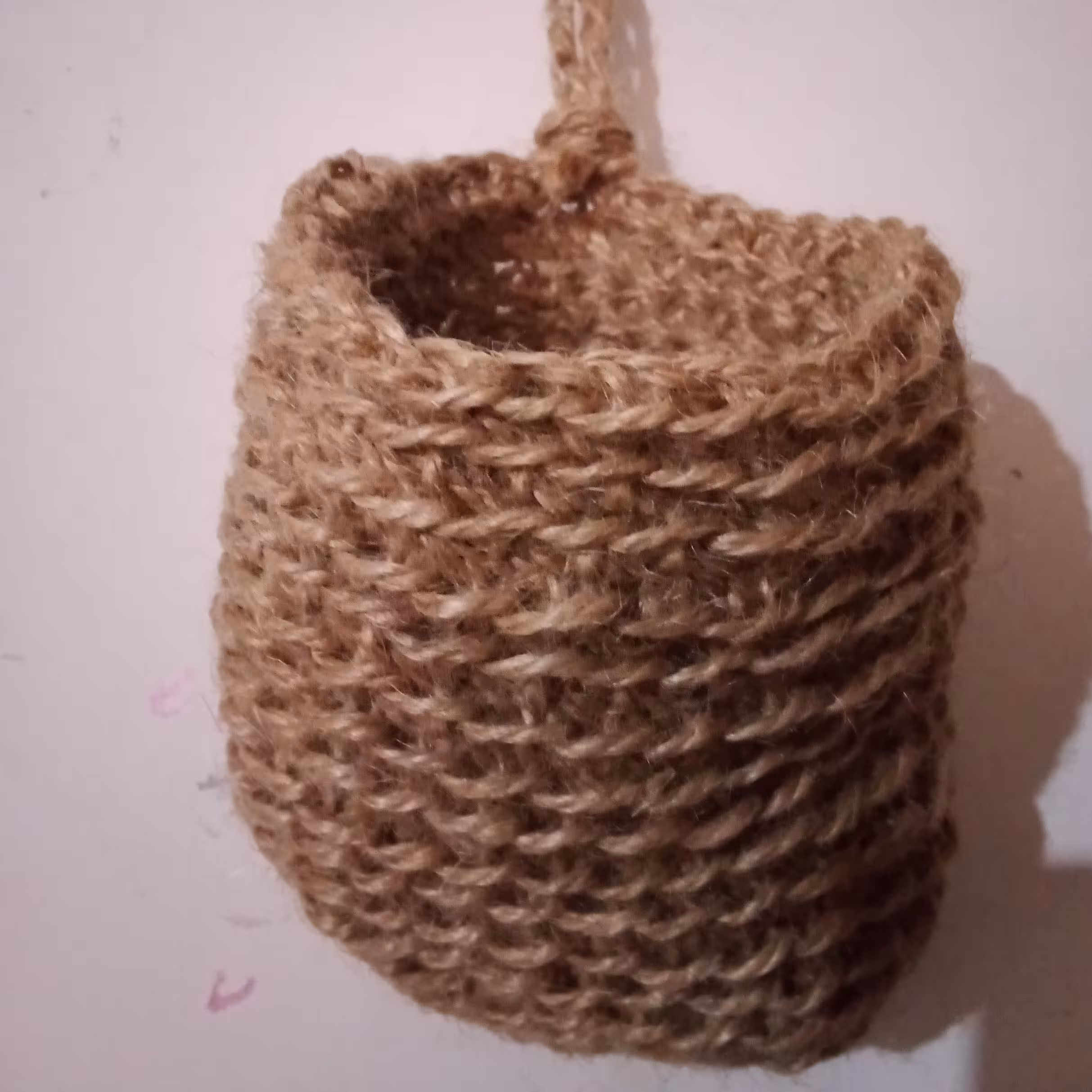 سبد کنفی بافتنی