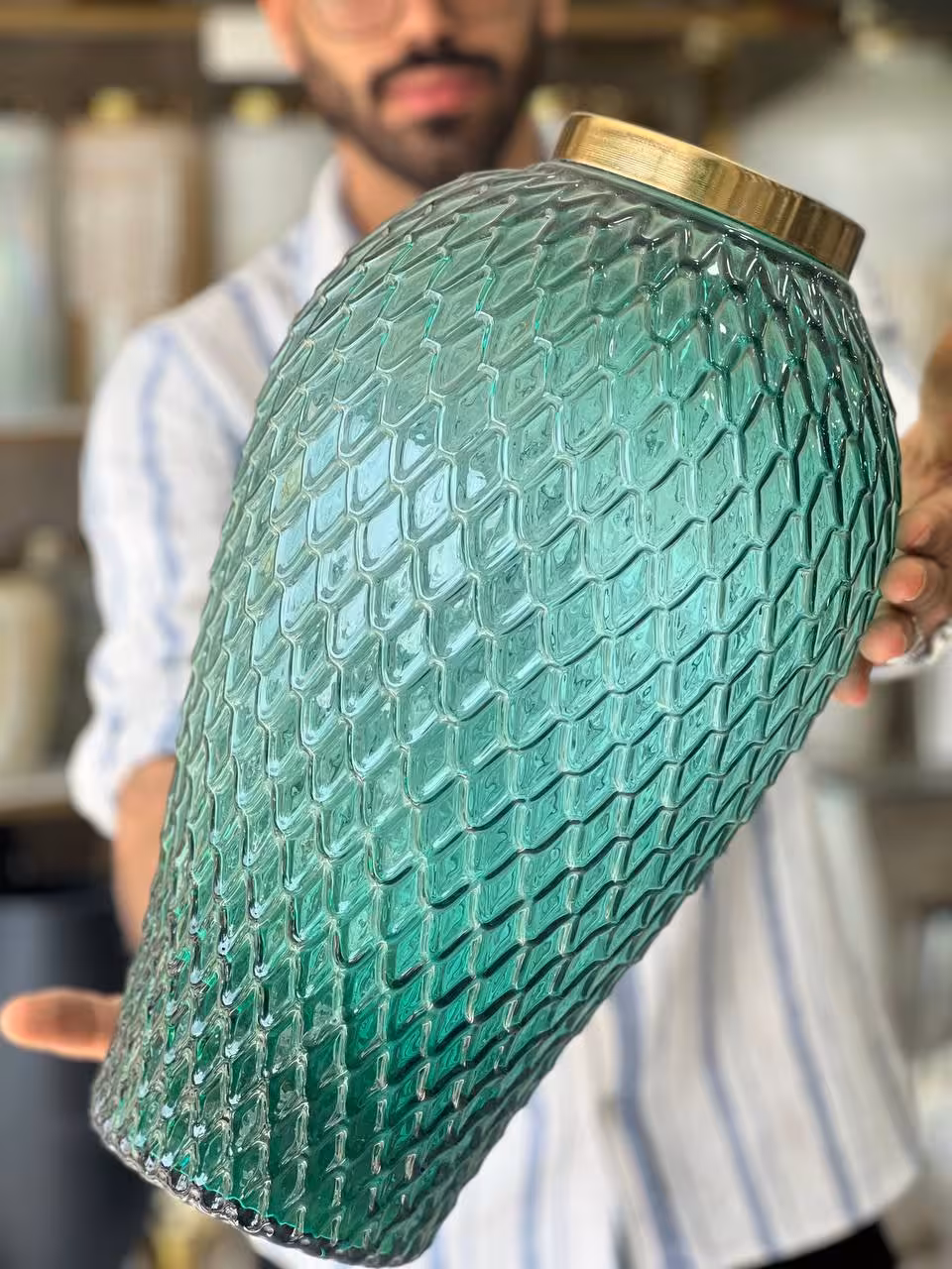 گلدان شیشه ای مدل طاووس رنگ سبز