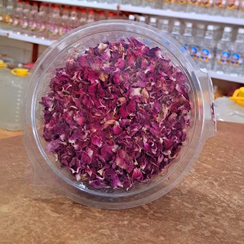 گل محمدی پر