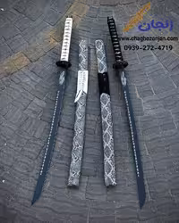شمشیر کاتانا پوست ماری تیغه مشکی ساخت زنجان با غلاف چوبی