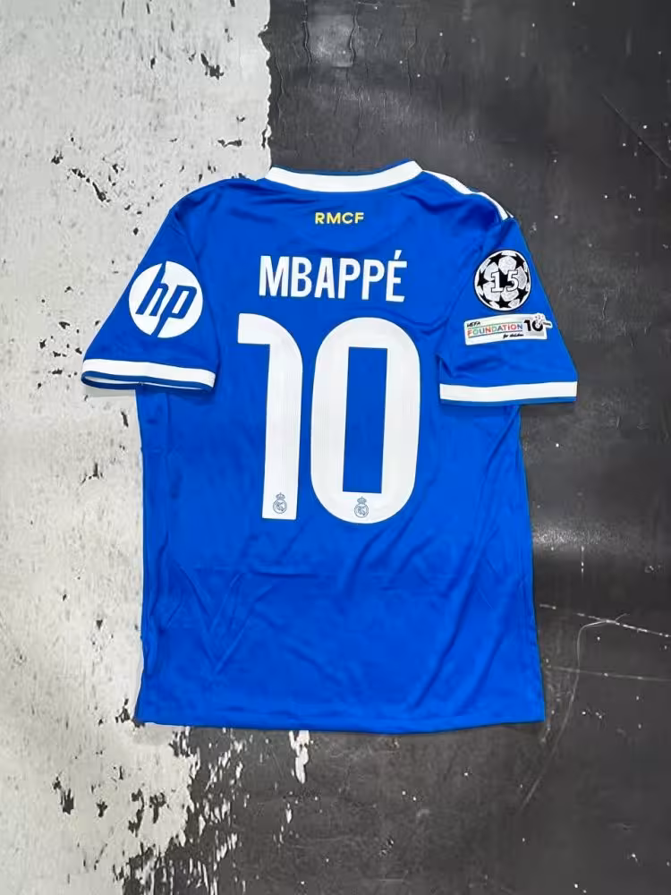 لباس سوم رئال مادرید 2025 پلیری (ورژن لیگ قهرمانان امباپه)