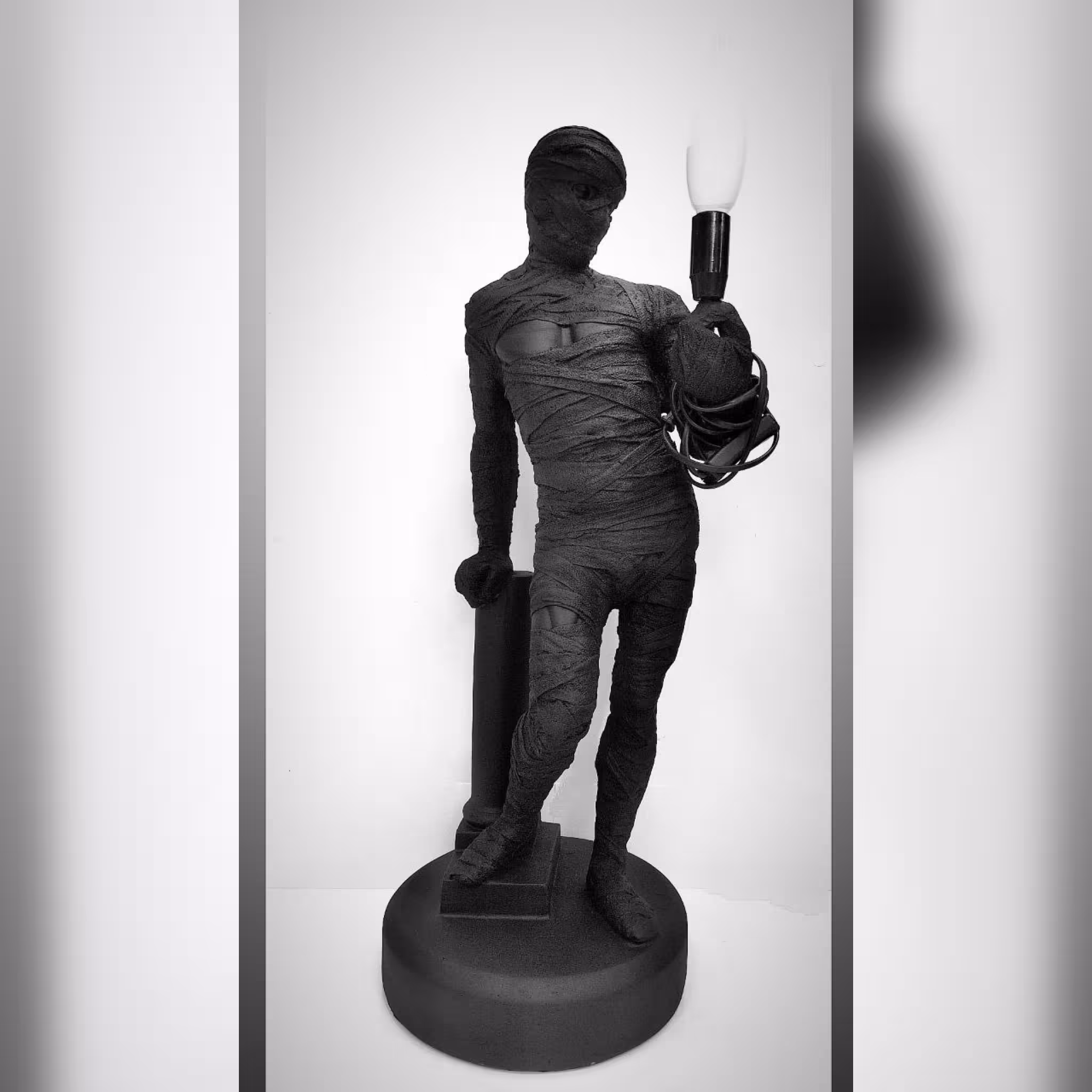 اباژور مدل مومیایی