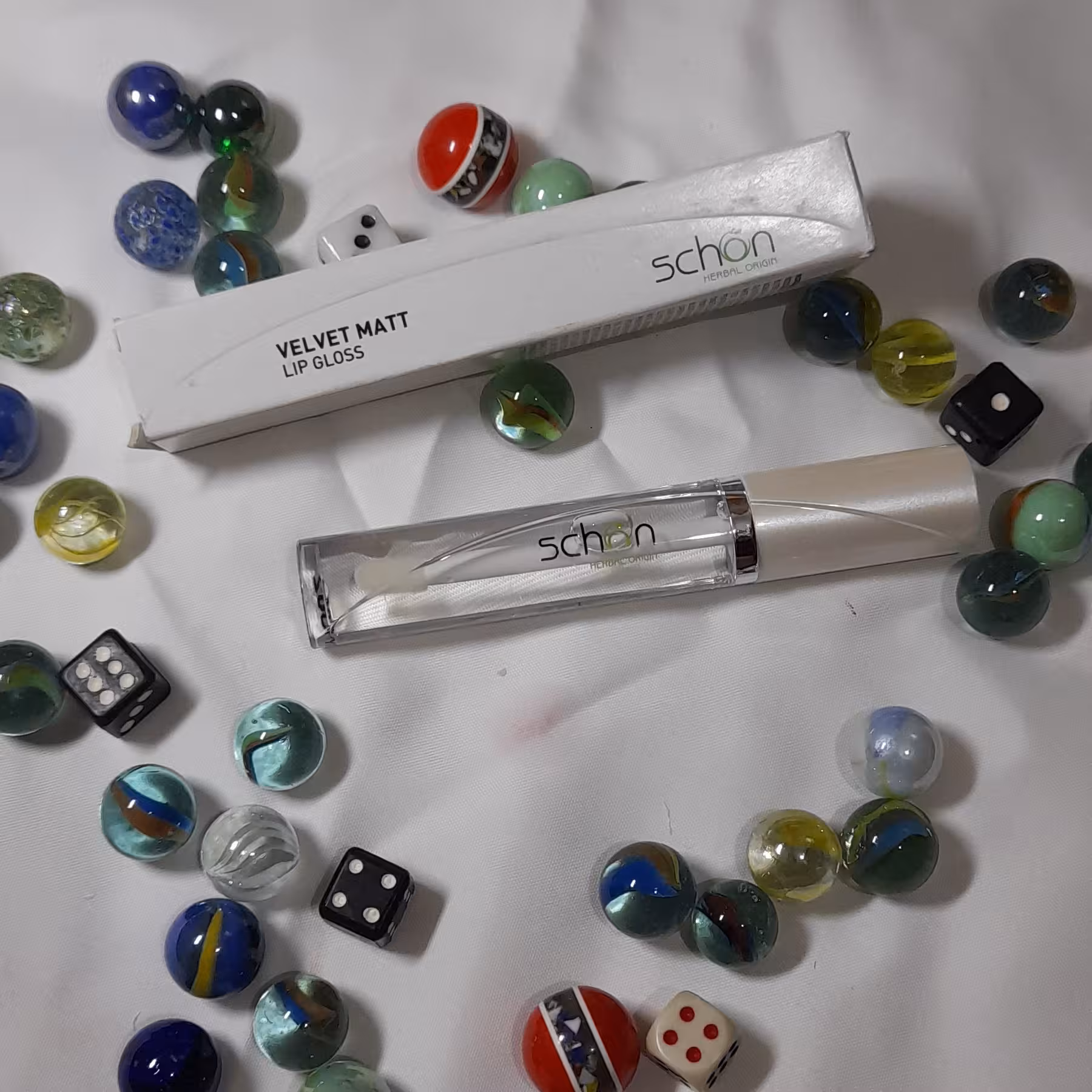 رژ لب کد s61 . برق لب