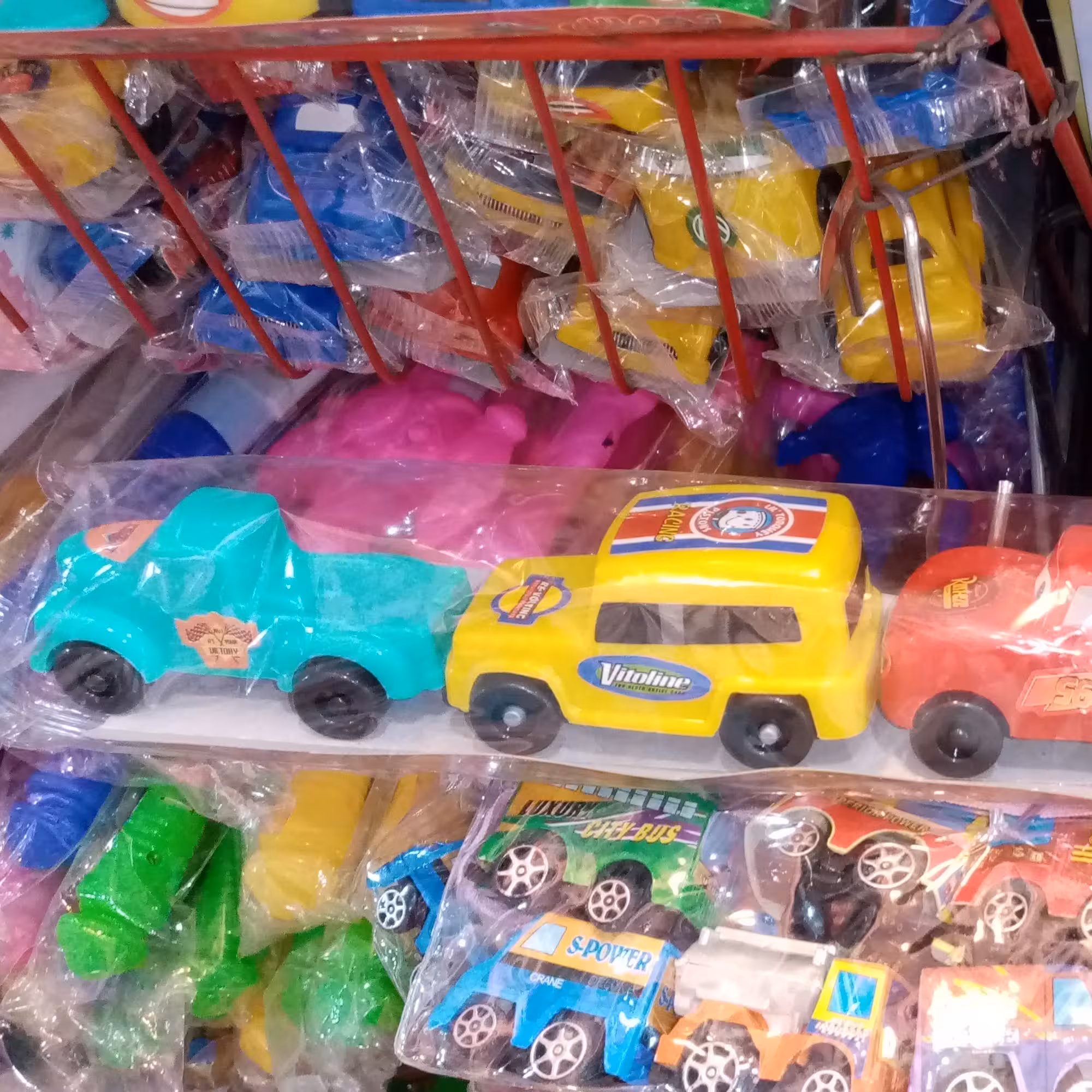 ماشین اسباب بازی 4 تایی