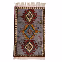 فرش دستبافت دو و نیم متری طرح خراسان کد 402061455