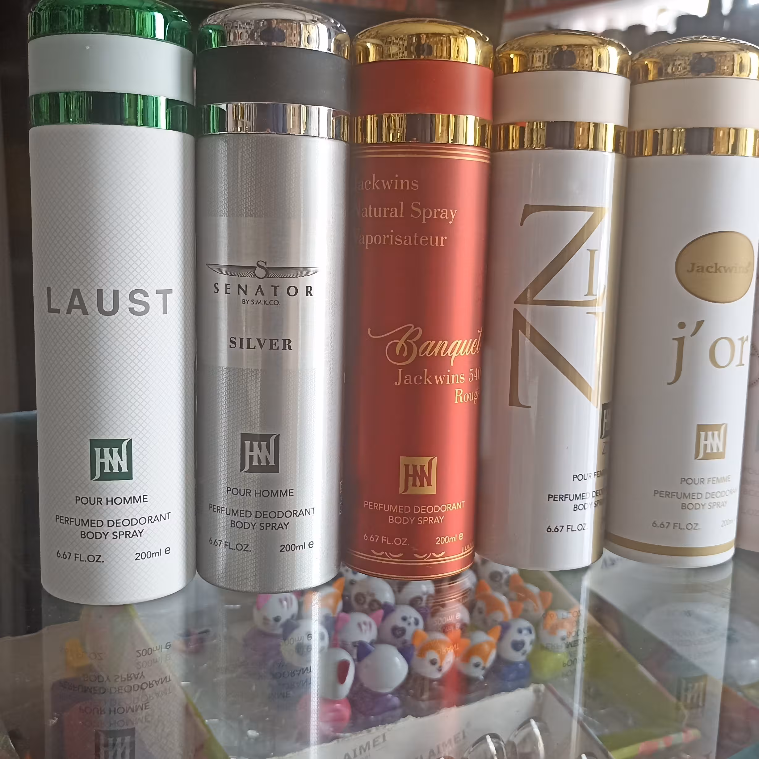 اسپری جانوین در رایحه های مختلف .فروش بصورت پک 6 عددی 