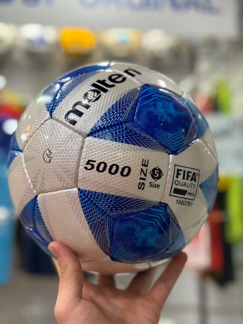 توپ فوتبال مولتن 5000