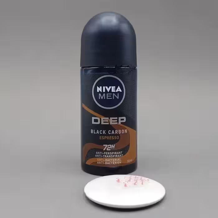 مام رول ضد تعریق مردانه نیوآ مدل 50ml Deep Black Carbon Espresso