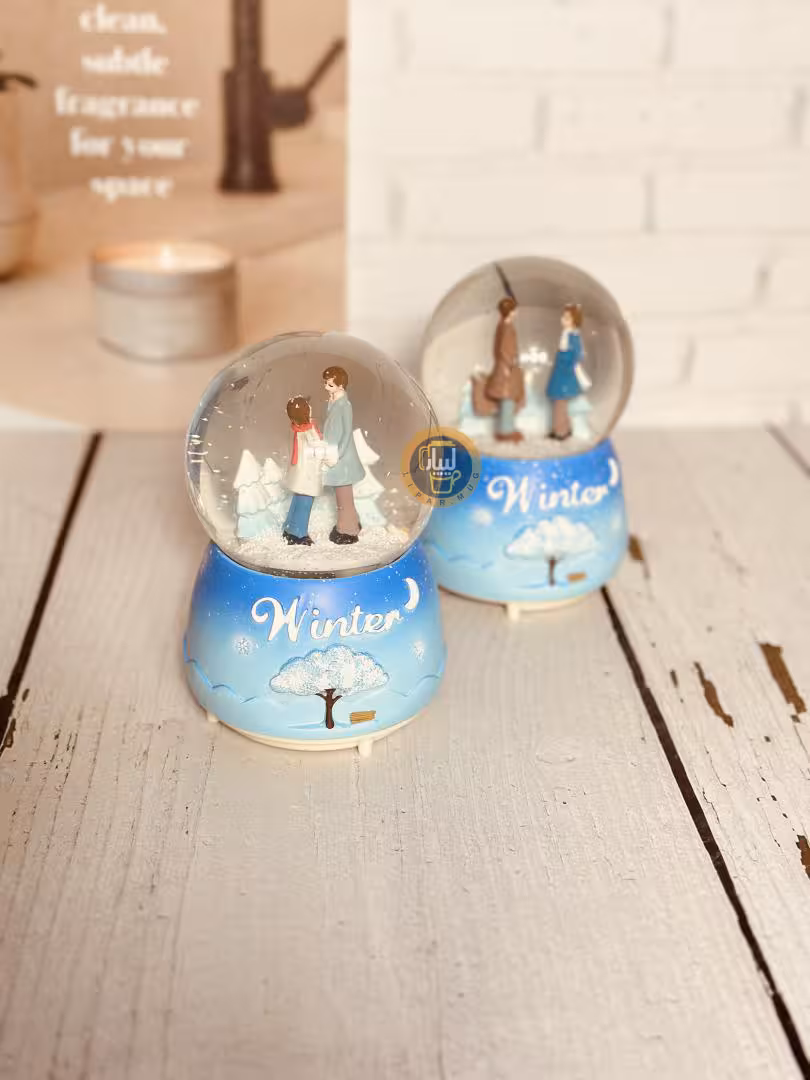 گوی موزیکال پمپی چراغدار بزرگ طرح خانم آقای ایستاده کد 6878