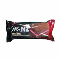 کیک اسفنجی کاکائویی با لایه توت فرنگی مستر ان زد نظری 50 گرم