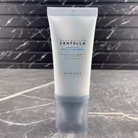 سرم ضد آفتاب سنتلا Centella دارای SPF50 حجم 50 میل