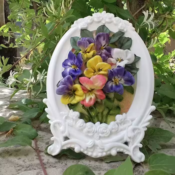 تابلوی روباندوزی گل بنفشه