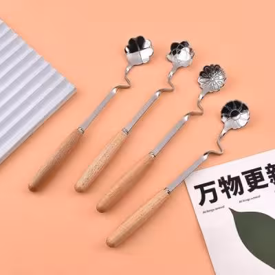 قاشق دسرخوری کج گل دسته چوبی