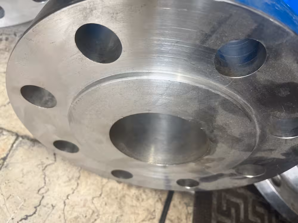 فلنج گلودار 4 اینچ  استنلس استیل ریس فیس  رده 40 کلاس 900  از جنس STD A SA182/F 304 304L