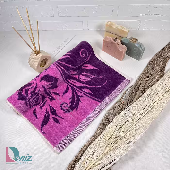 حوله دستی طرح چیچک رنگ بنفش