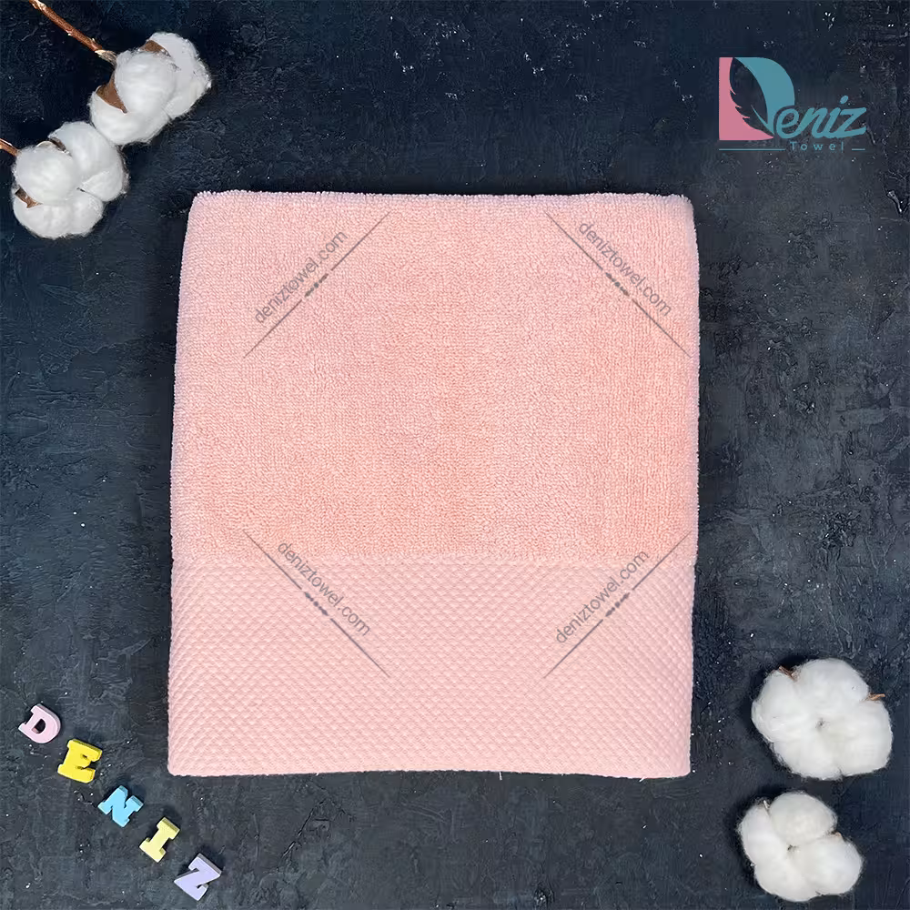 حوله دستی اسکارلت رنگ گلبهی روشن