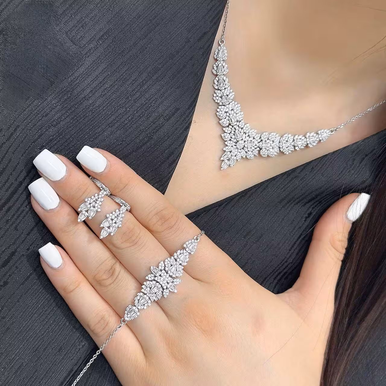 سرویس زنجیری نقره جواهری زنانه کد 60520