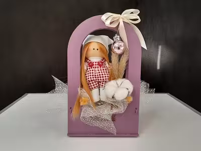 باکس چوبی کادویی عروسک روسی دختر مو بلند