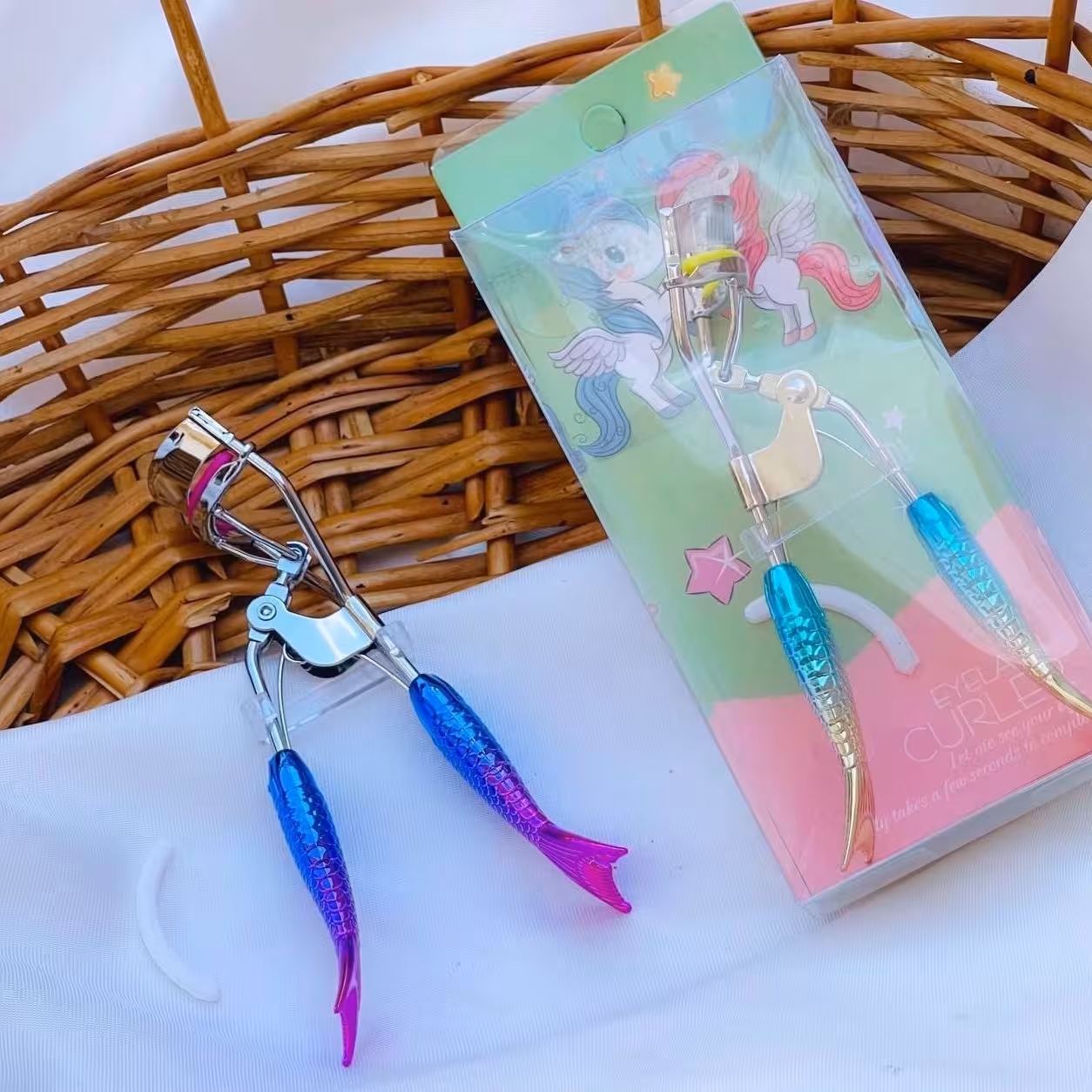 فرمژه پری دریایی  شانه دار