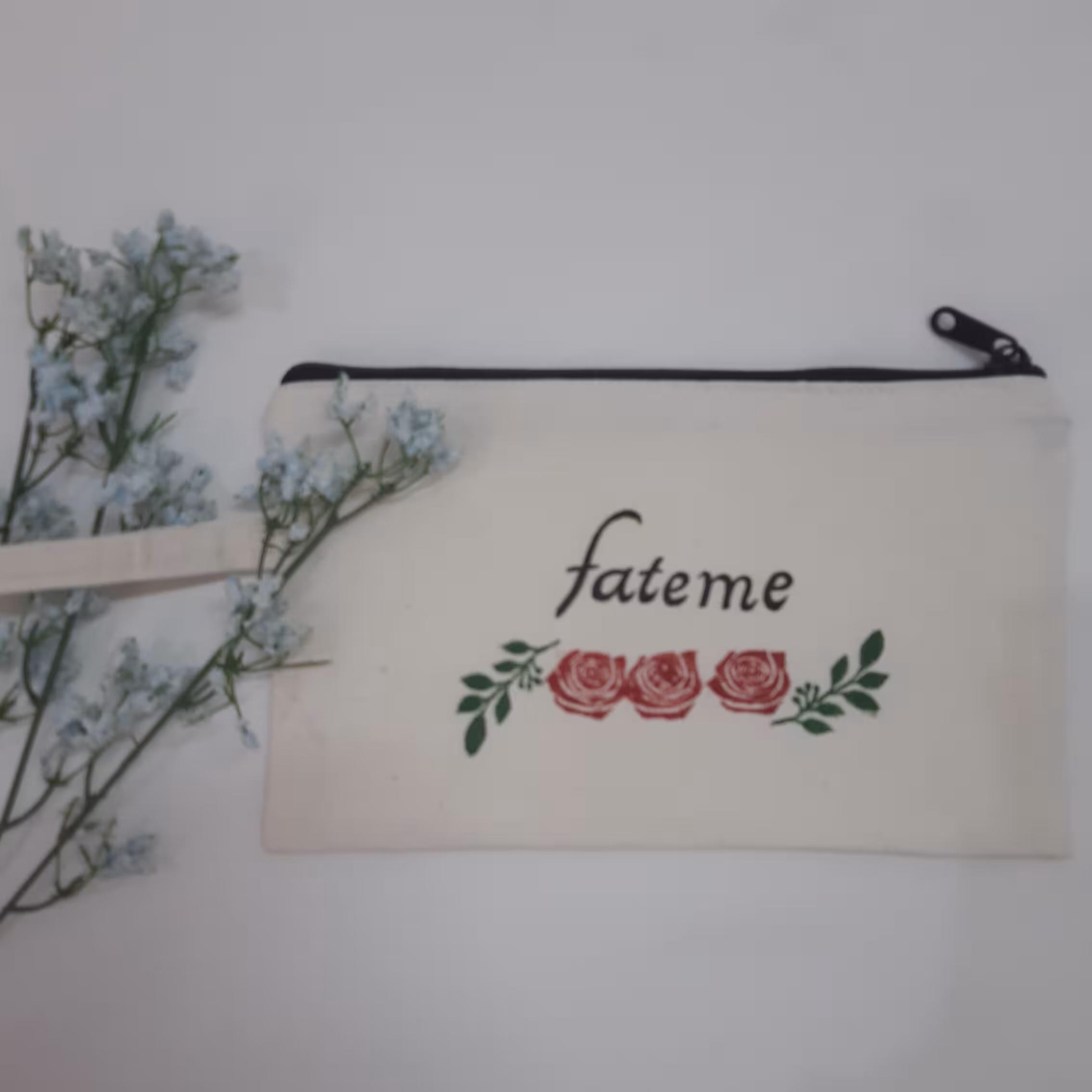 جامدادی پارچه ای همنام شما ،متقال،با دست نقاشی شده و قابل شستشو