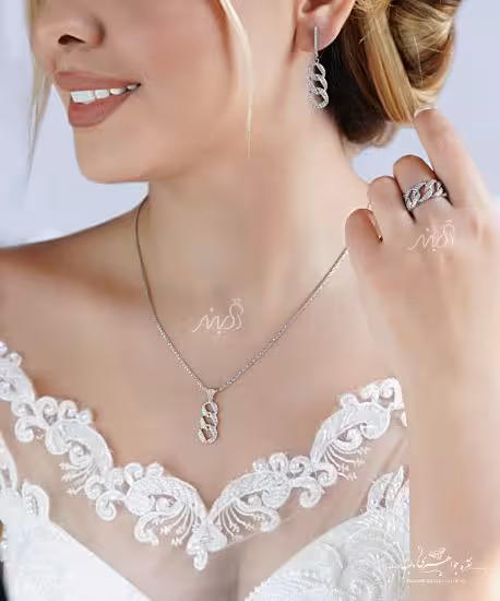 💍نیم ست جواهری کارتیر (آویز ، گوشواره و انگشتر ) با طراحی ژورنالی جواهرات ؛ نقره عیار 925 (N_4140)