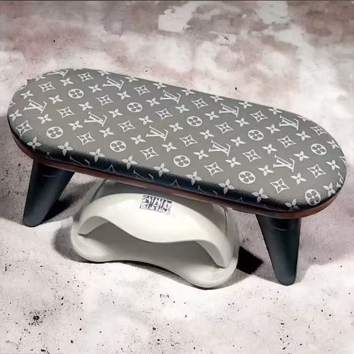 زير دستي درجه يك ناخن طرح Louis Vuitton