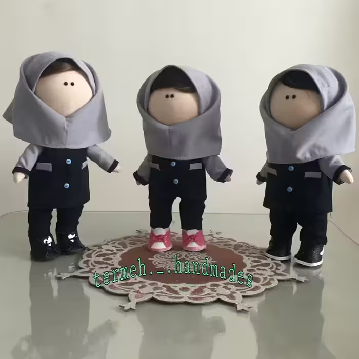 عروسک روسی 22 سانتی دانش آموز  هدیه برای روز دانش اموز | amazonchi
