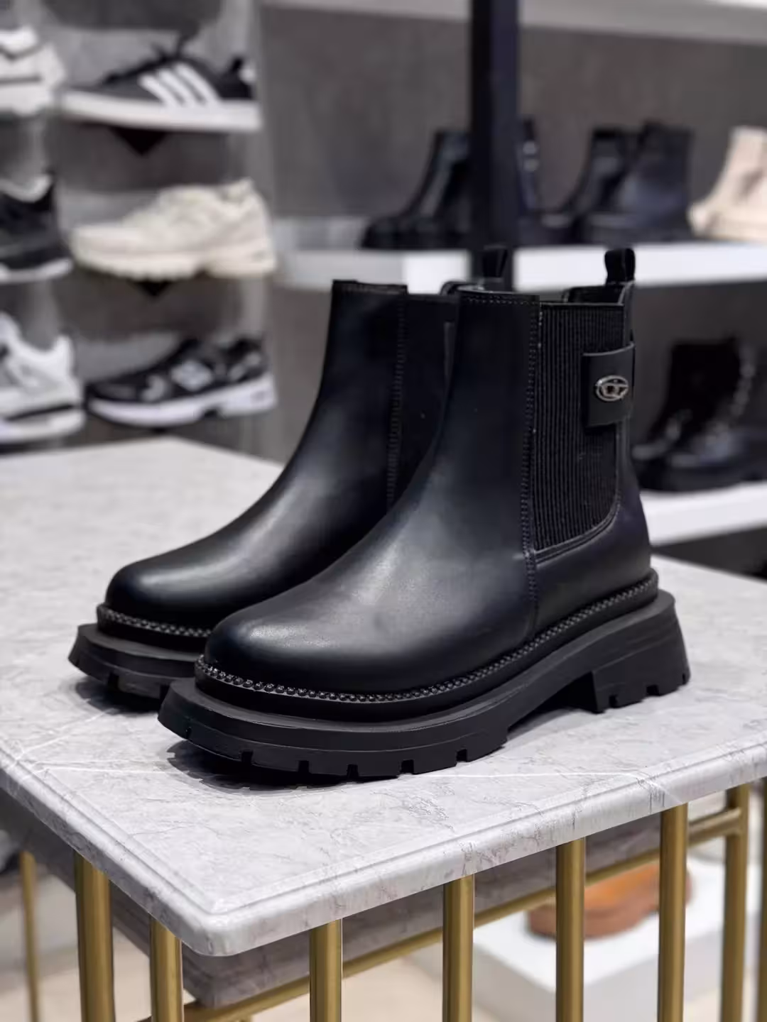 نیم بوت زنانه کد N4-132 رنگ مشکی سایز38