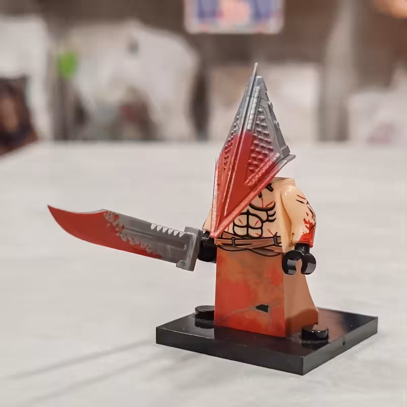 لگو سایلنت هیل مینی فیگور pyramid head وارداتی