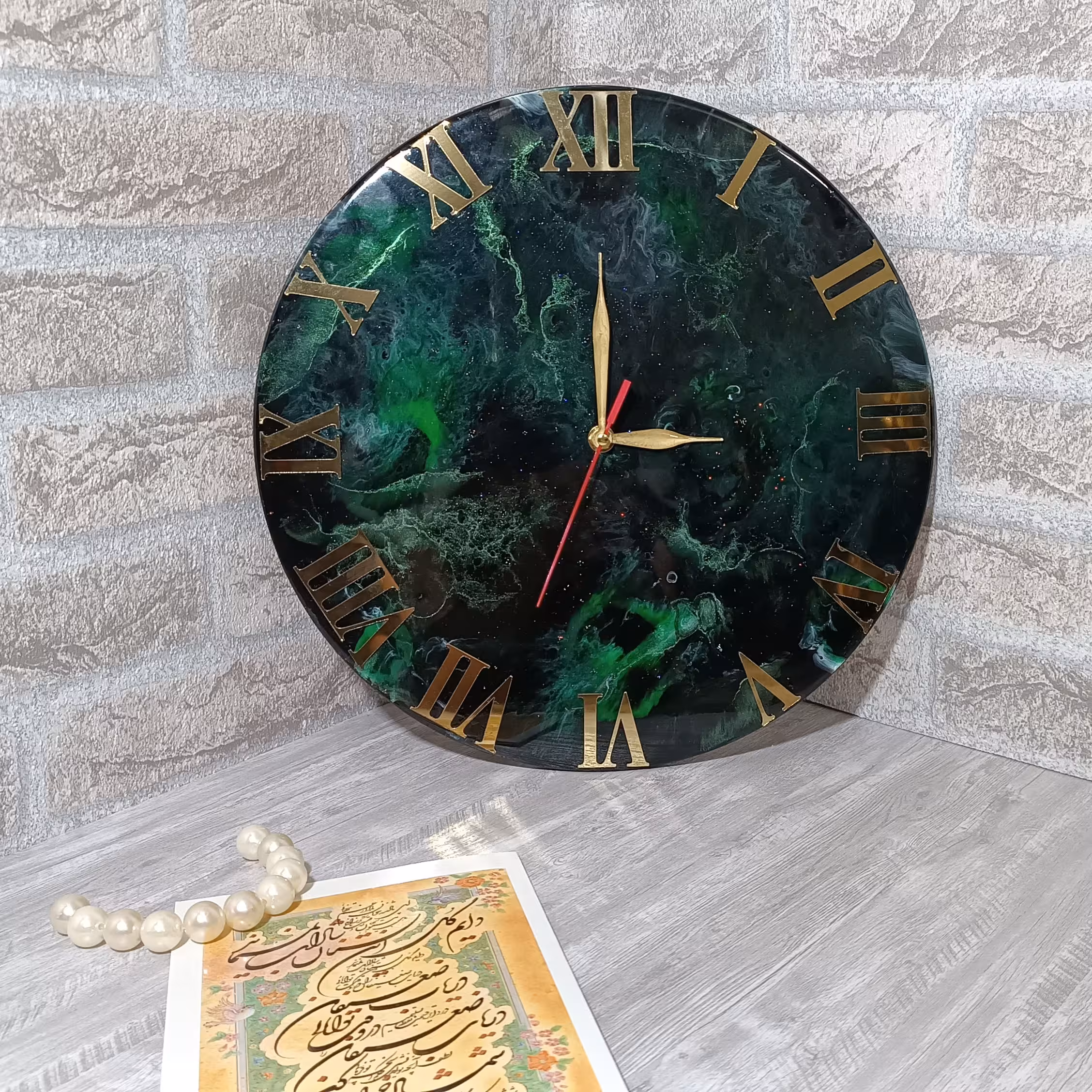 ساعت دیواری رزین