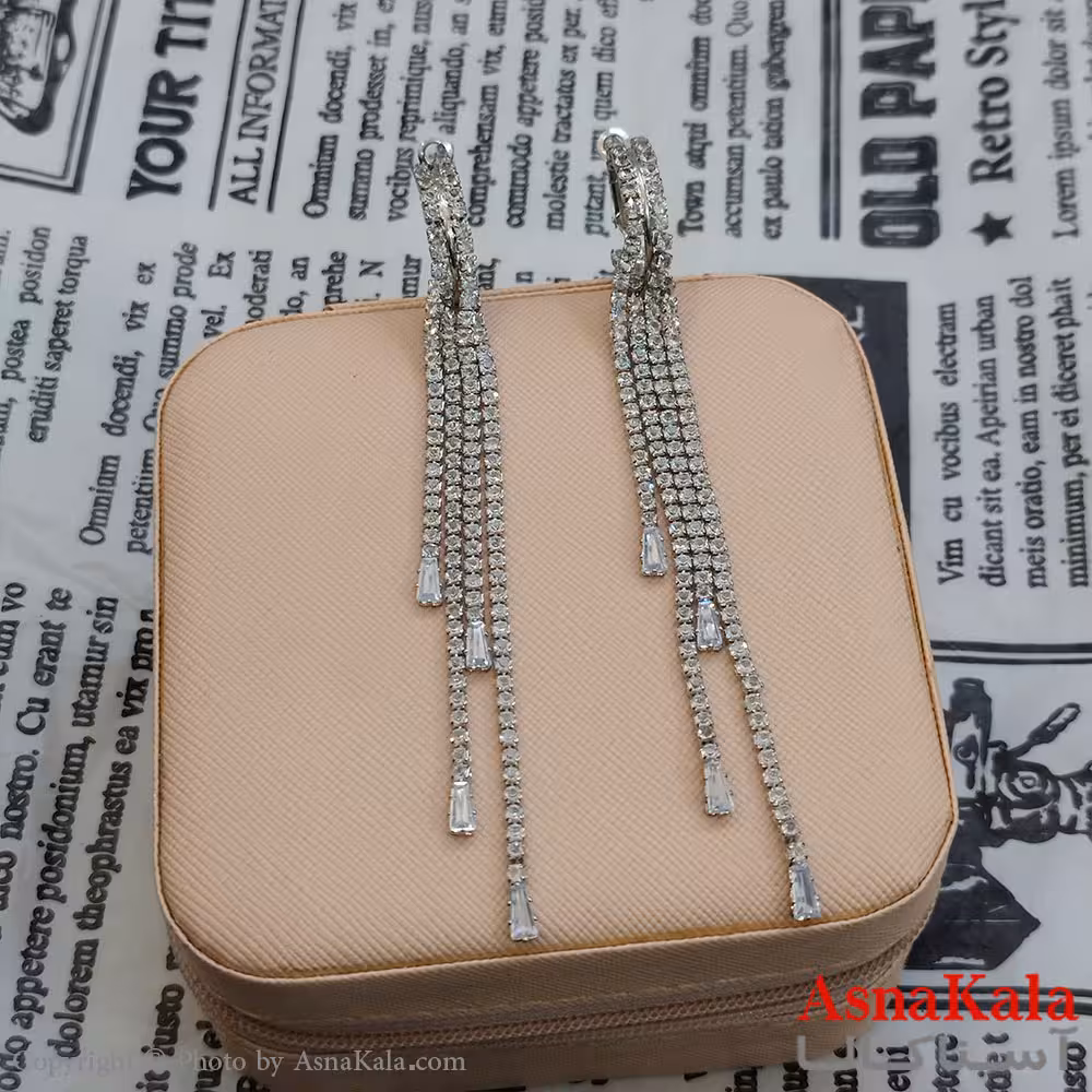 گوشواره جواهری مدل آویز نگیندار رنگ نقره ای کد GSH152127W