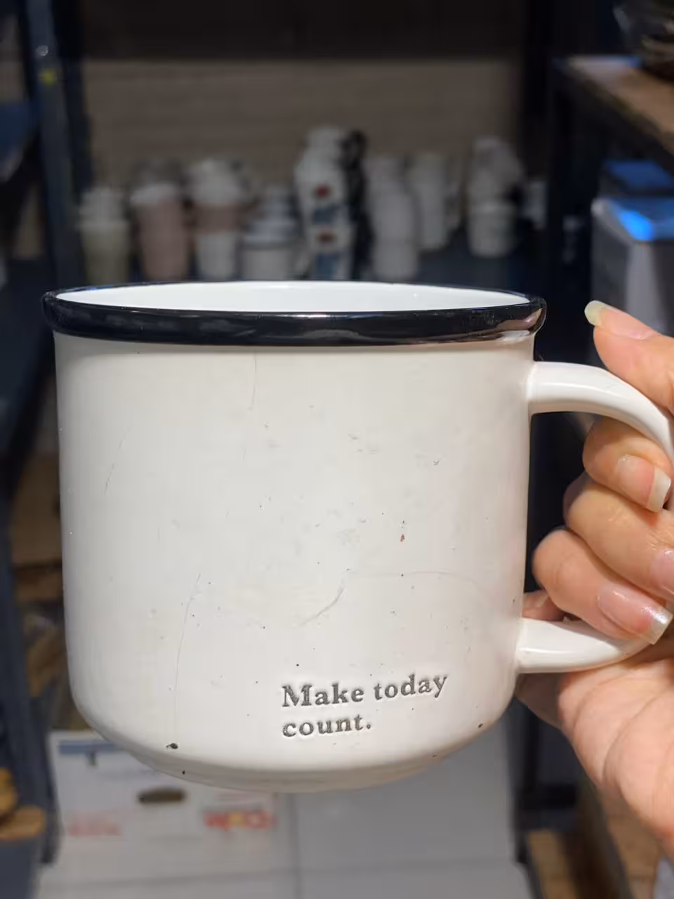 ماگ لبه مشکی