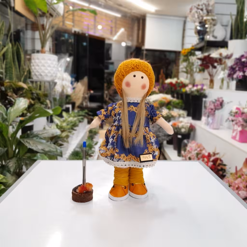 عروسک روسی دختر مسی مو بلوند