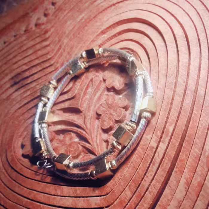 دستبند فنری