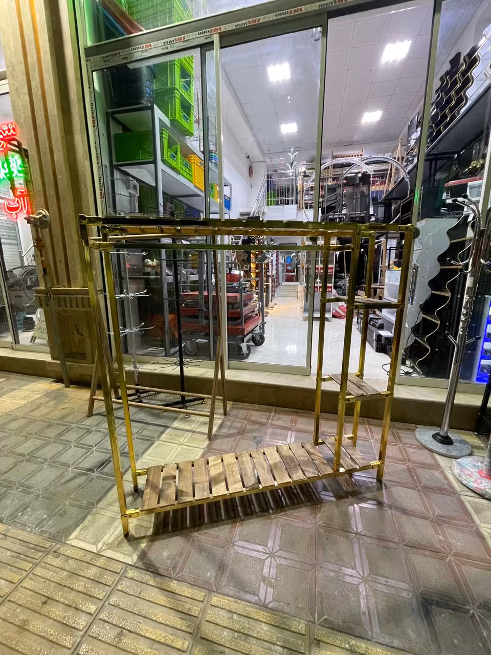 رگال اسپشیال طبقاتی طلایی