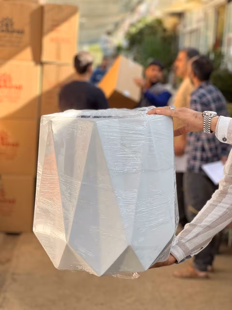 گلدان فایبرگلاس مدل الماس رنگ سفید