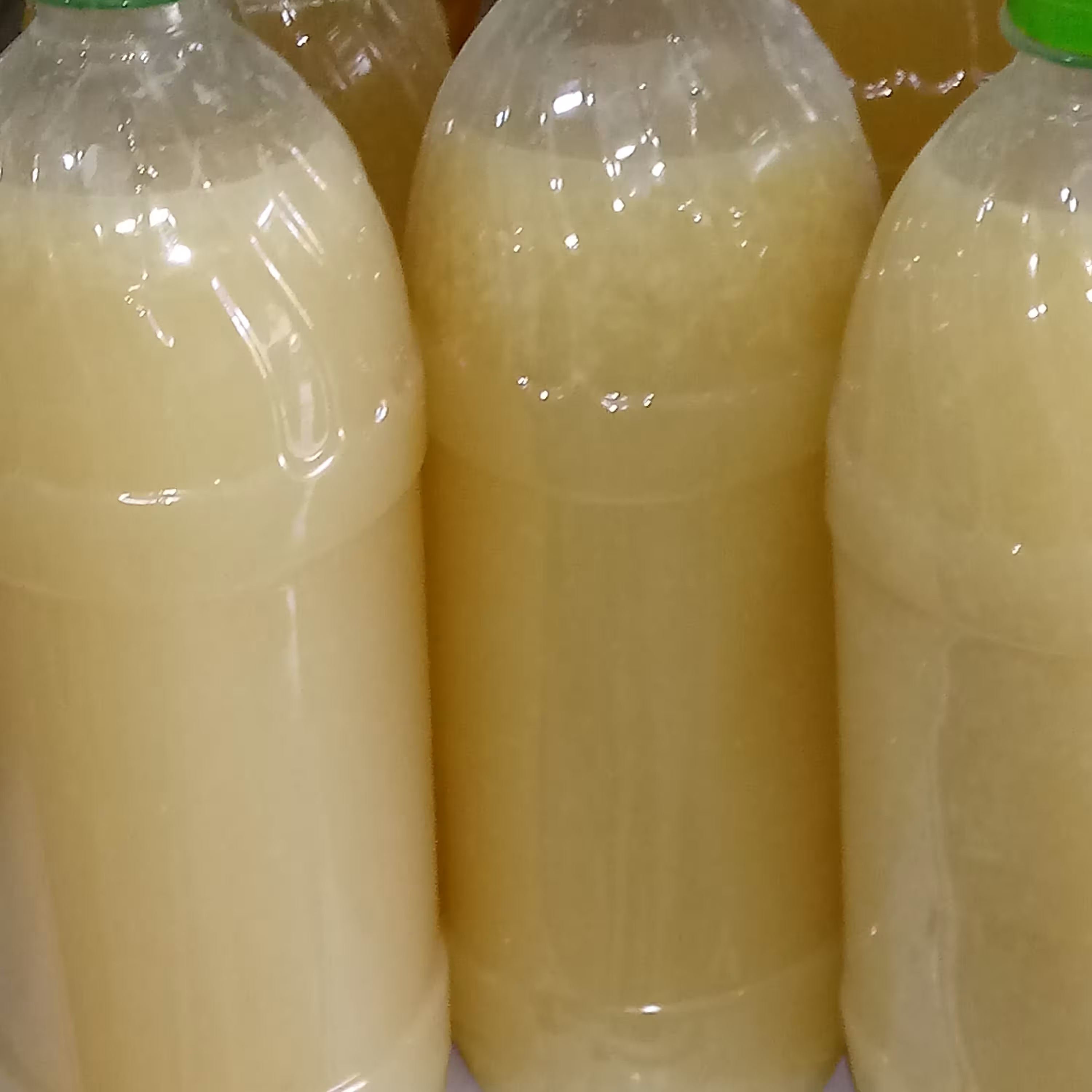 ابلیموی طبیعی درجه 1 گرفته شده به صورت سنتی  جایگزین ابلیموهای صنعتی 