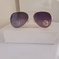 عینک آفتابی Ray ban دارای طلق استاندارد بدون موج تقدیم میشه 