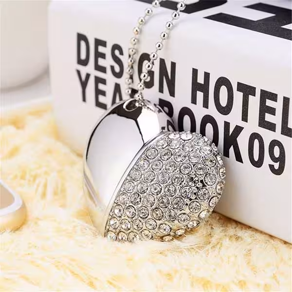 فلش مموری 8 گیگ قلب نگینی طرح گردنبند Heart Design jewelry Flash Memory